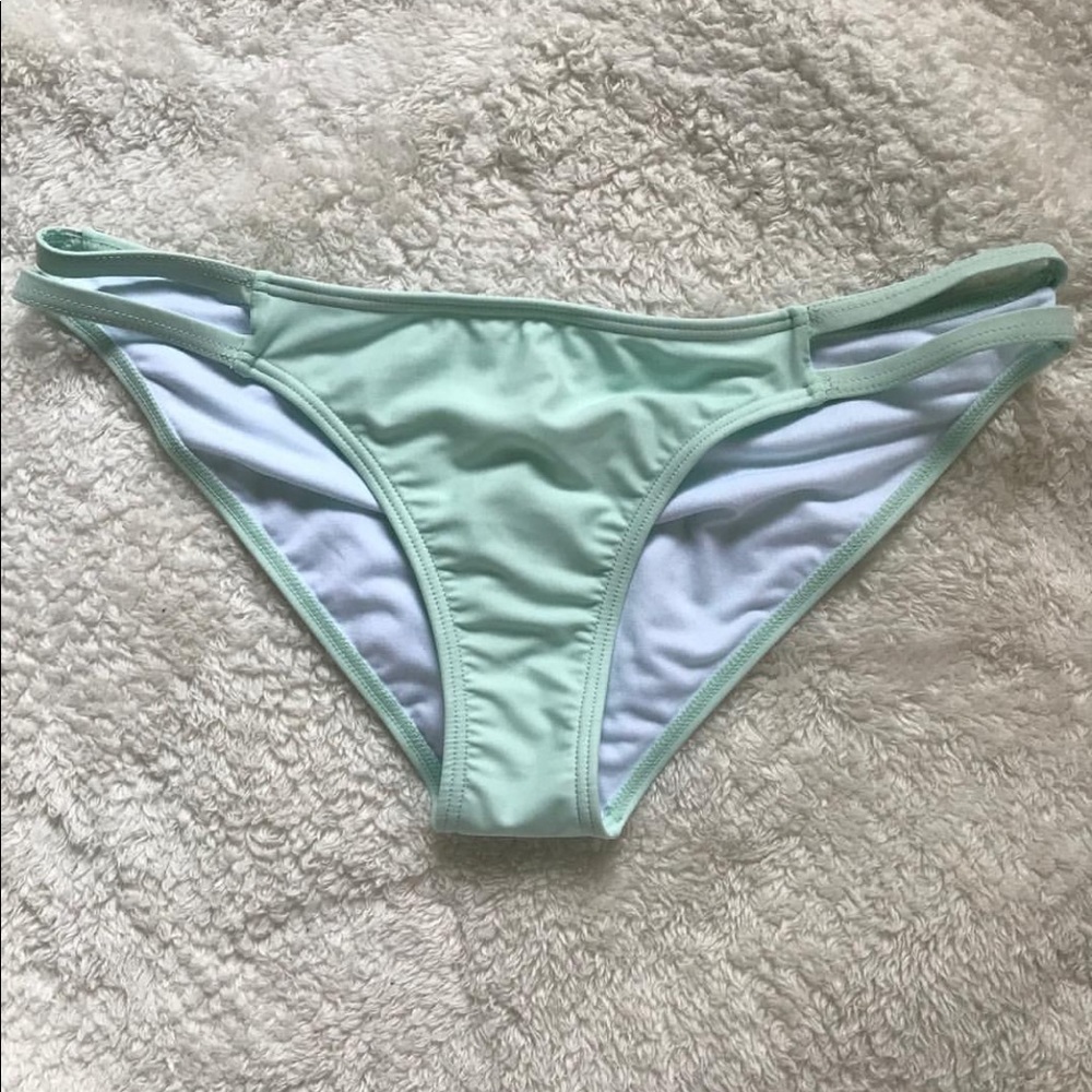 NWT Mint Bikini Bottoms